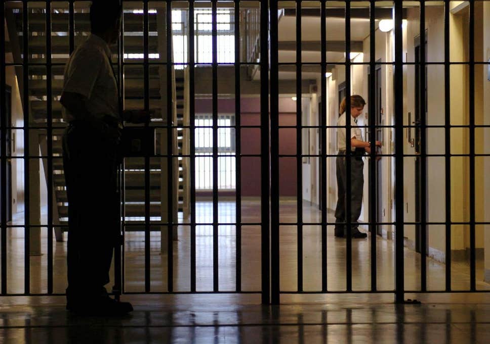 Închisoare, gardieni de pușcărie, deținuți, penitenciar, gratii