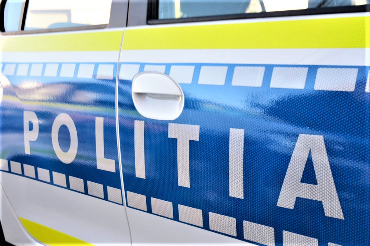politia-masina-nou-inscriptionata