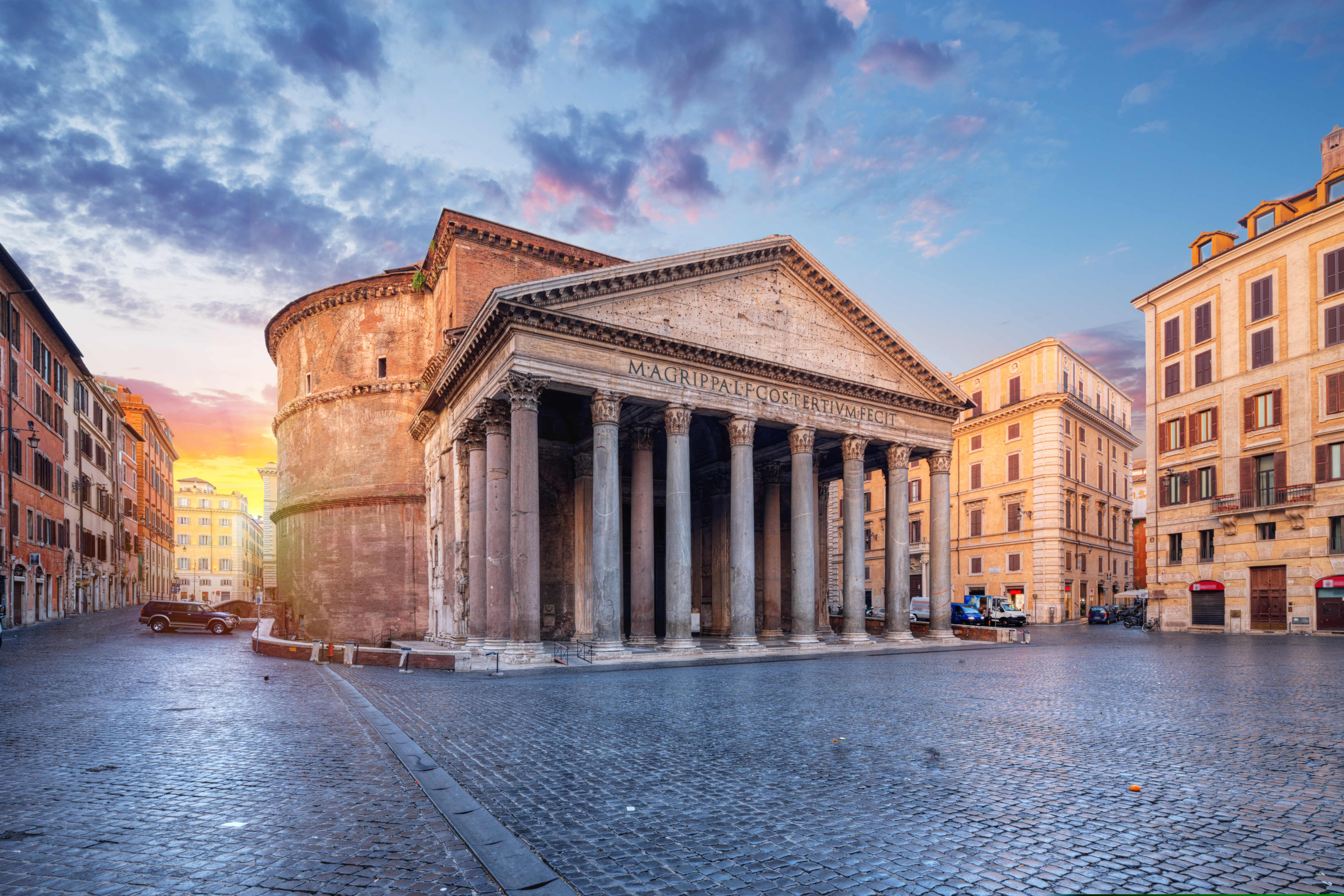 View,Of,Pantheon,In,The,Morning.,Rome.,Italy.