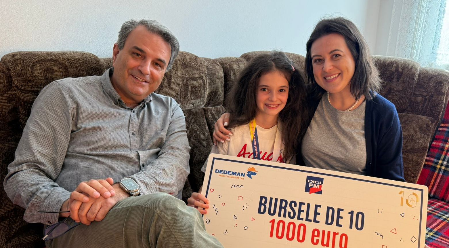 sara campeni burse de 10