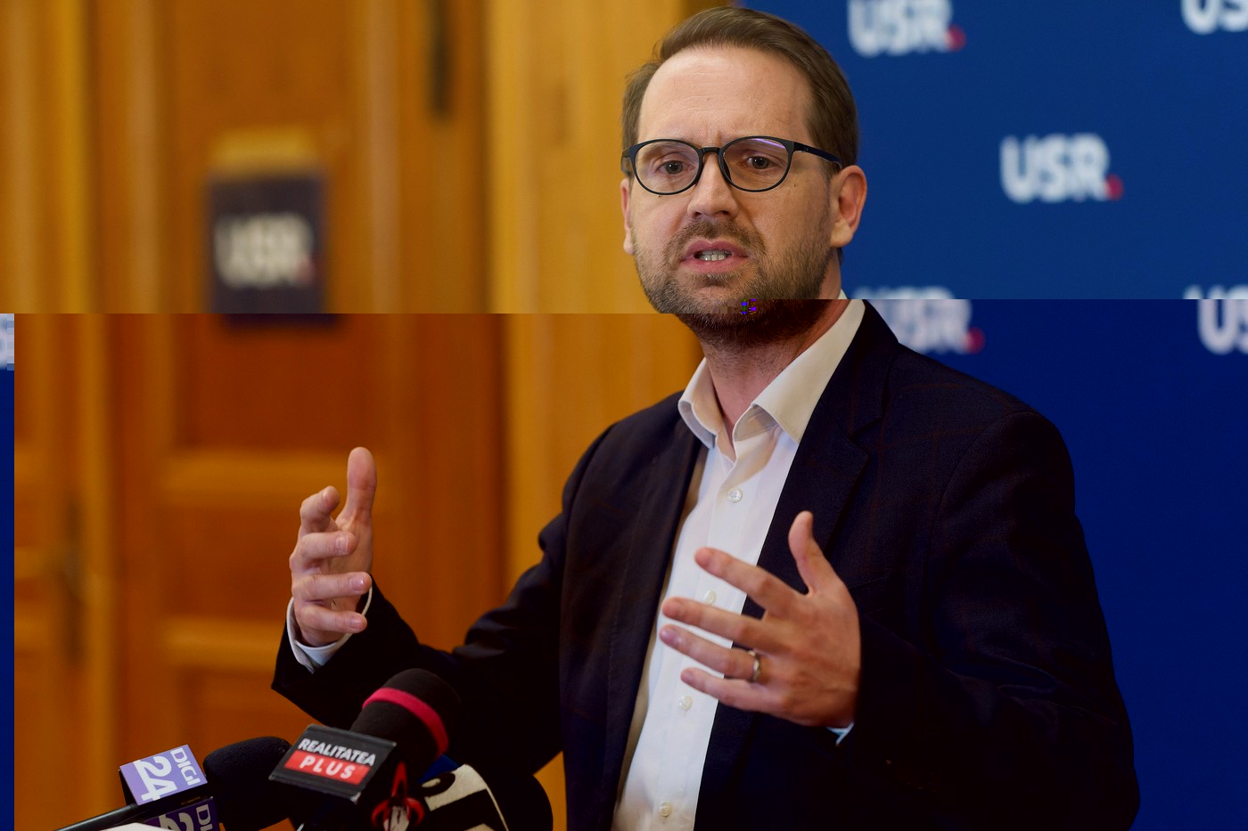 Bucharest, Romania. 10th Apr, 2025: Dominic Fritz, vice president of the Save Romania Union (USR), holds a press conference after USR voted, in an informal Political Committee meeting, to support Nicusor Dan in the 2025 Romanian presidential race against