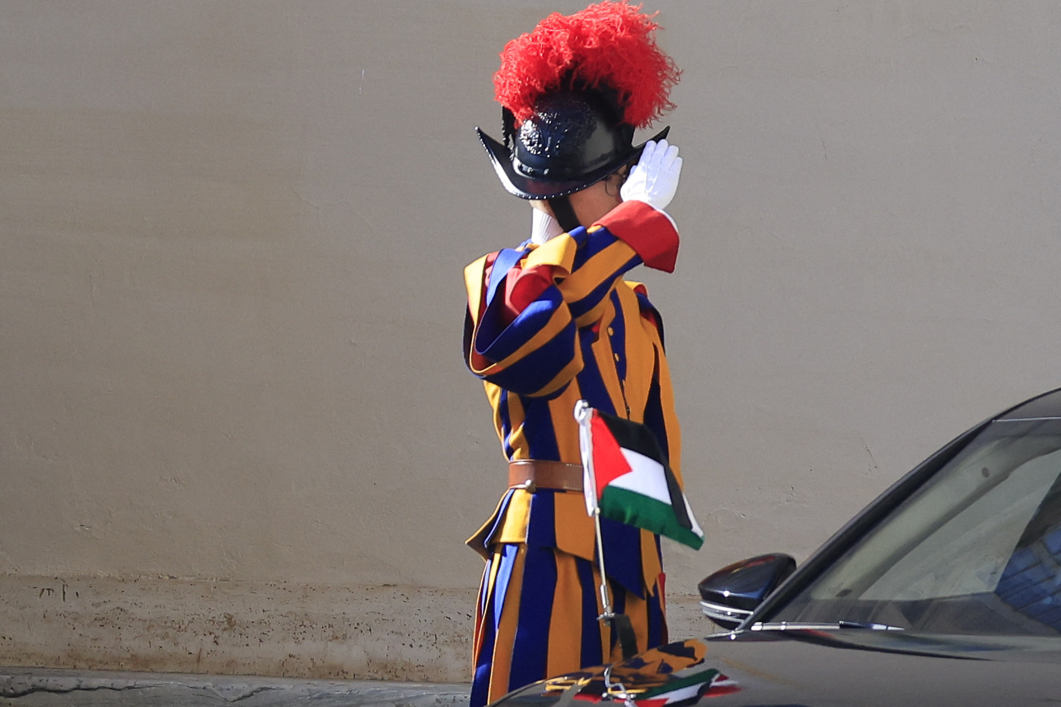 O scriitoare israeliană acuză un gardian elvețian de antisemitism/ Profimedia