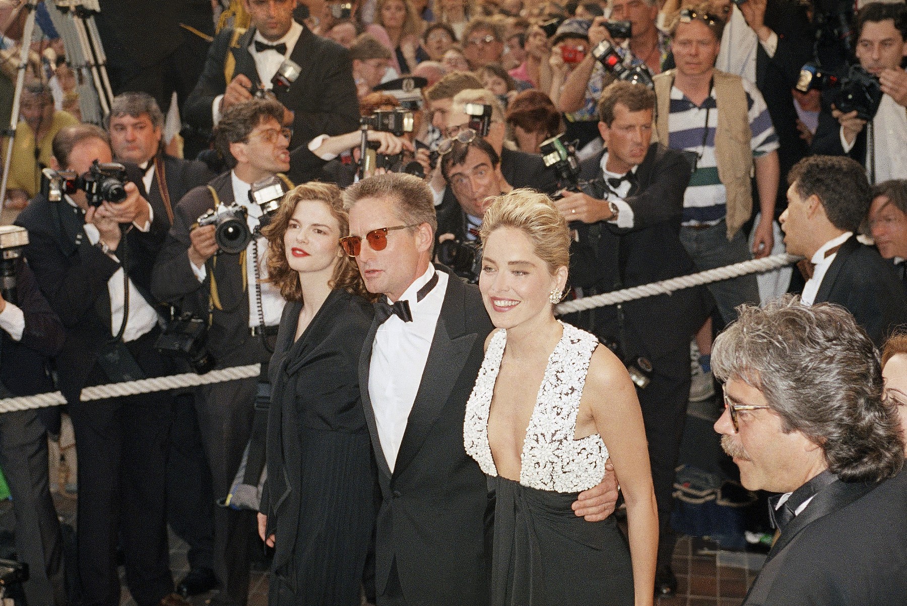 Jeanne Tripplehorn, Michael Douglas, Sharon Stone